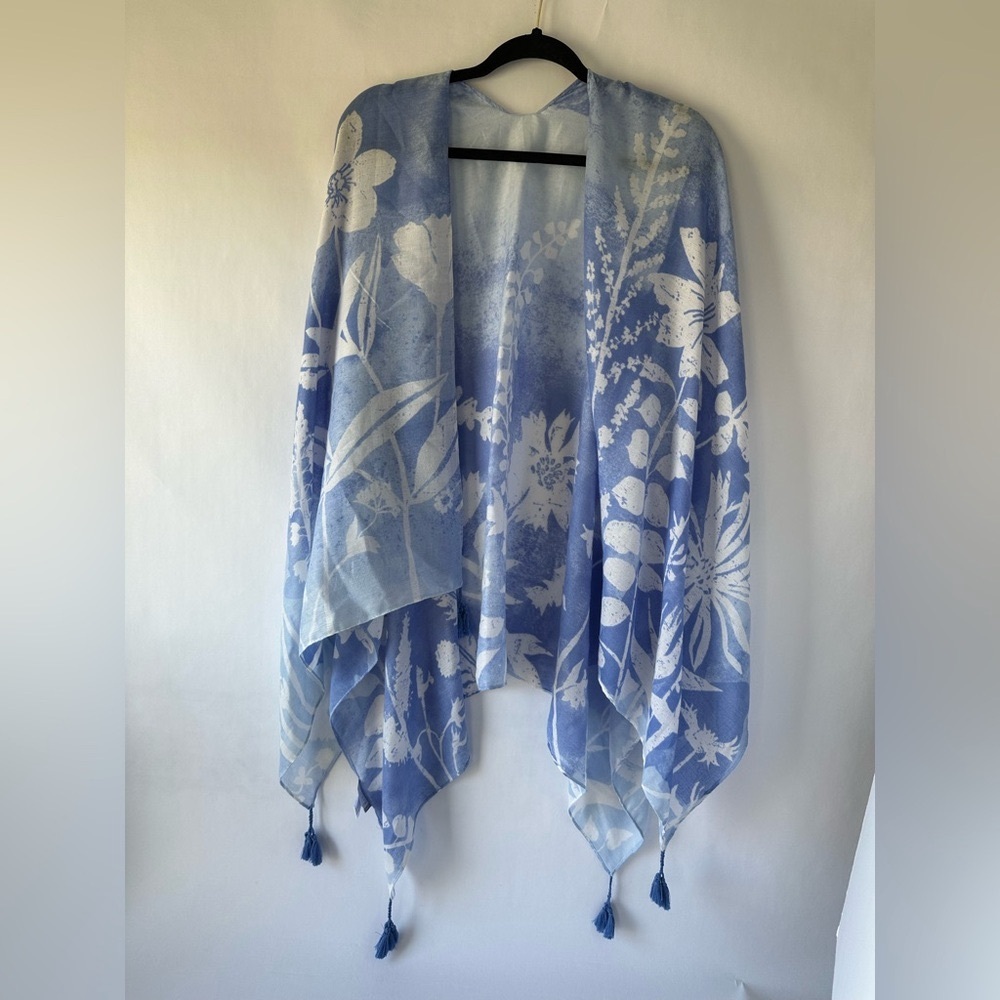 Floral Blue and White Shawl